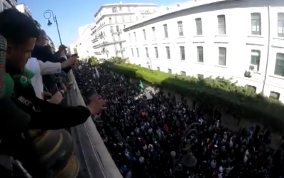 Tsunami humain à Alger pour le 54e vendredi du Hirak
