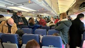 Coronavirus : Un passager éternue dans l’avion, ses voisins demandent un atterrissage d’urgence