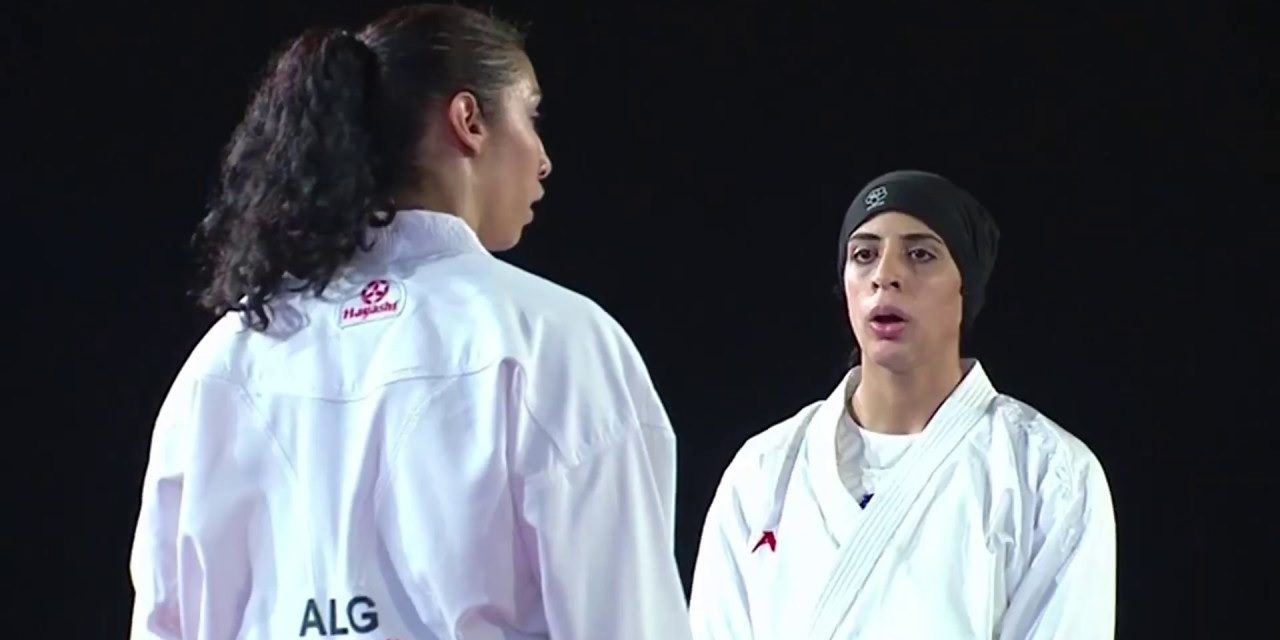 La karatéka algérienne Lamia Matoub a “aidé” l’égyptienne Fériel Abdelaziz à obtenir sa médaille