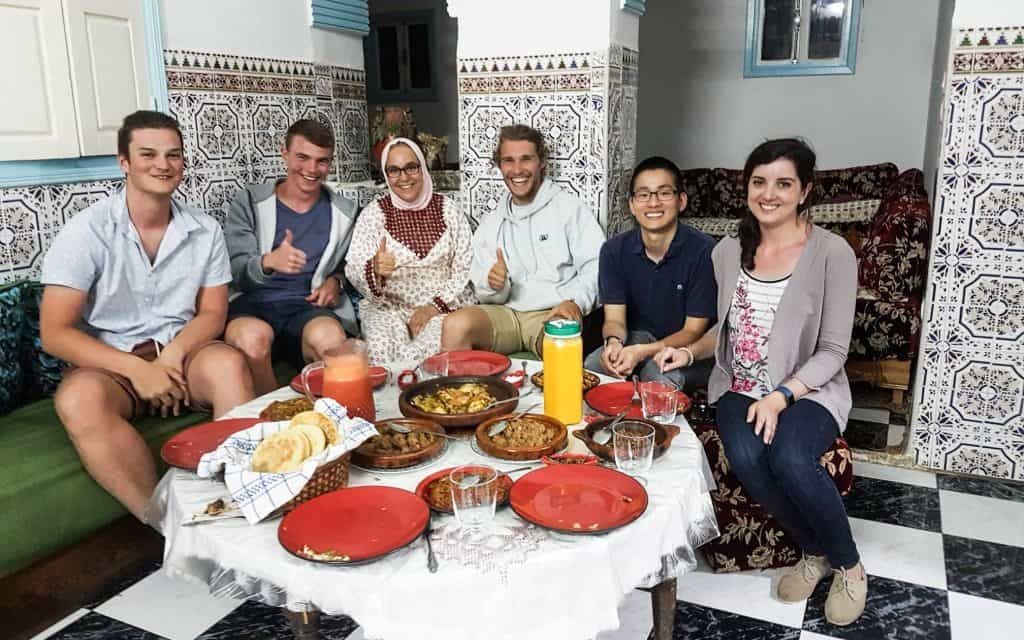 Quelles sont et combien sont-elles ces familles d’Ath-Yenni ayant émigré au Maroc ?